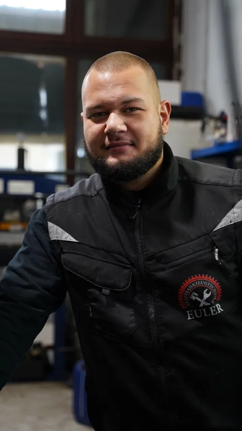 Konrad Schiz, Kfz-Mechatroniker bei der Kraftfahrzeugtechnik Euler GmbH